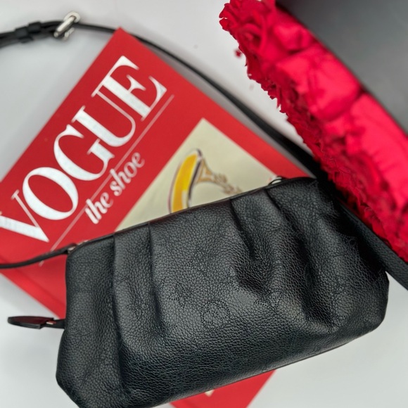 Louis Vuitton  mahina scala mini pouch in black color. In a perfect condition. - Picture 4 of 8